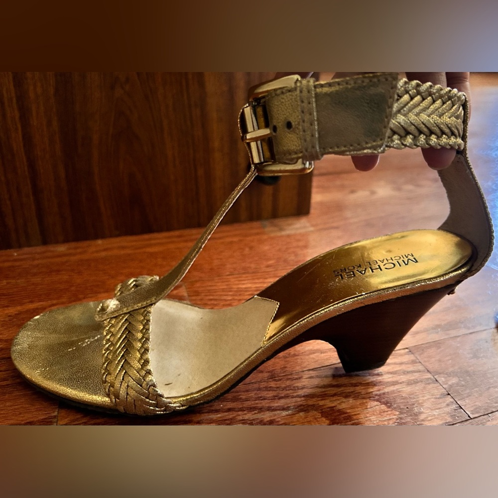Michael Micheal Kors, Golden Wedge Sandals